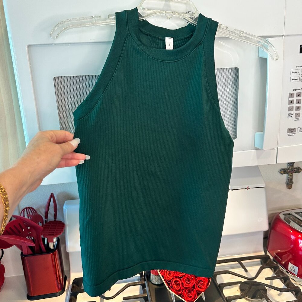Athleta M green tank top